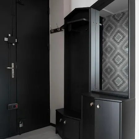 Apartment Large Next To Main Station - 85 M2