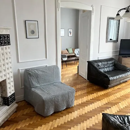 Large Next To Main Station - 85 M2 Daire Krakow