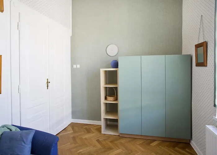 Large Next To Main Station - 85 M2 Appartamento *