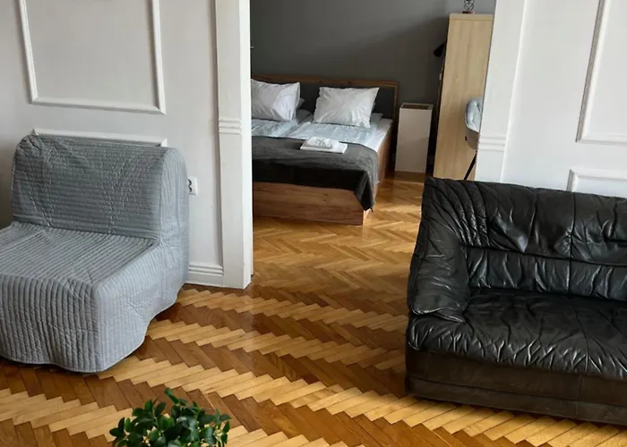 Large Next To Main Station - 85 M2 Cracovia