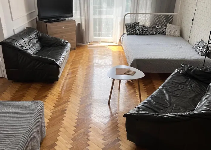 Large Next To Main Station - 85 M2 Cracovia