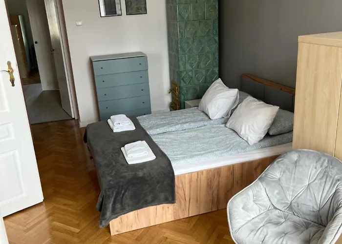 Large Next To Main Station - 85 M2 Cracovia