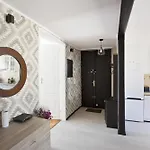 Large Next To Main Station - 85 M2 * Krakau