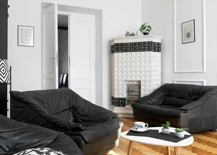 Large Next To Main Station - 85 M2 * 크라쿠프