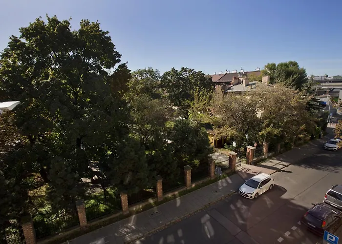 아파트 Large Next To Main Station - 85 M2