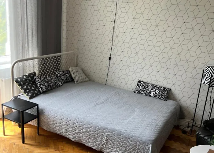 아파트 Large Next To Main Station - 85 M2 크라쿠프