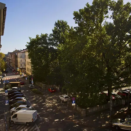 Large Next To Main Station - 85 M2 شقة